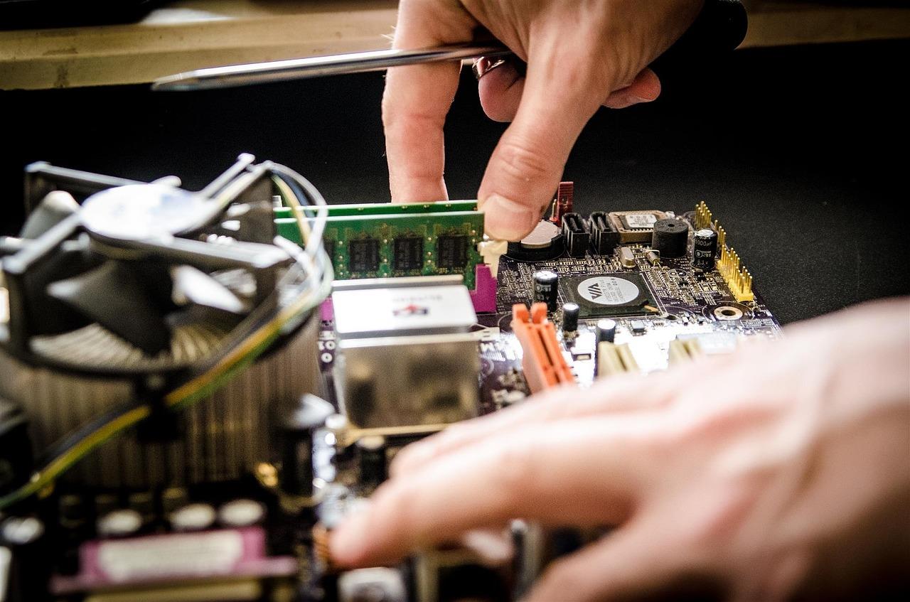 Bedrijven in Alphen Aan Den Rijn Computerreparatiewerkplaats in Alphen Aan Den Rijn
